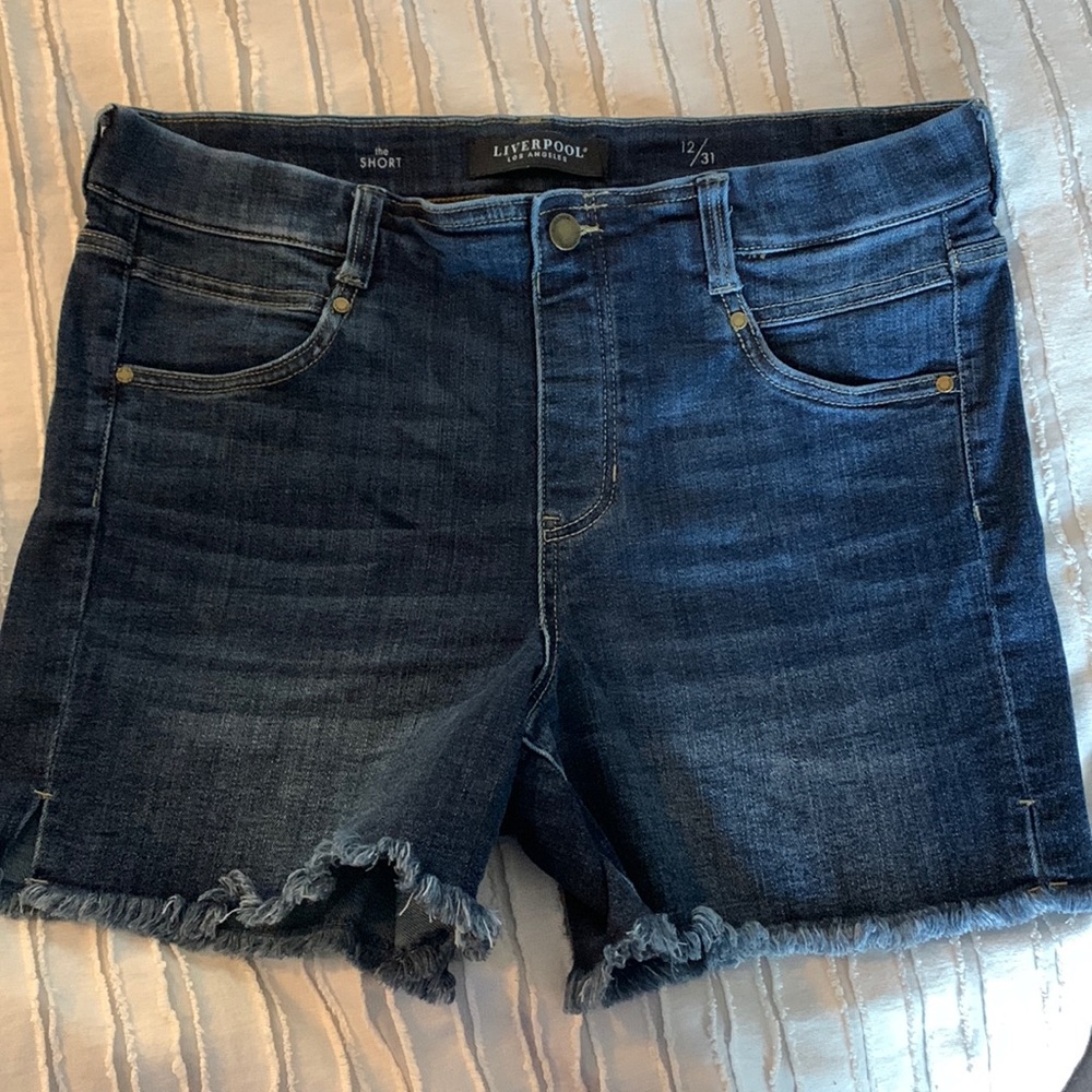 Liverpool the Short denim jean shorts size 12/31 - Excellent condition.